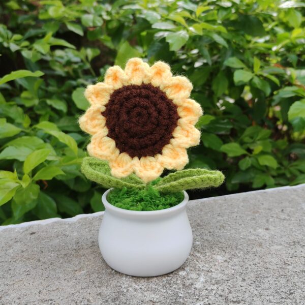Crochet flower Pot - Image 3