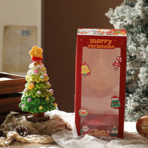 Handmade Crochet Christmas Tree - green with gift box(free light string)
